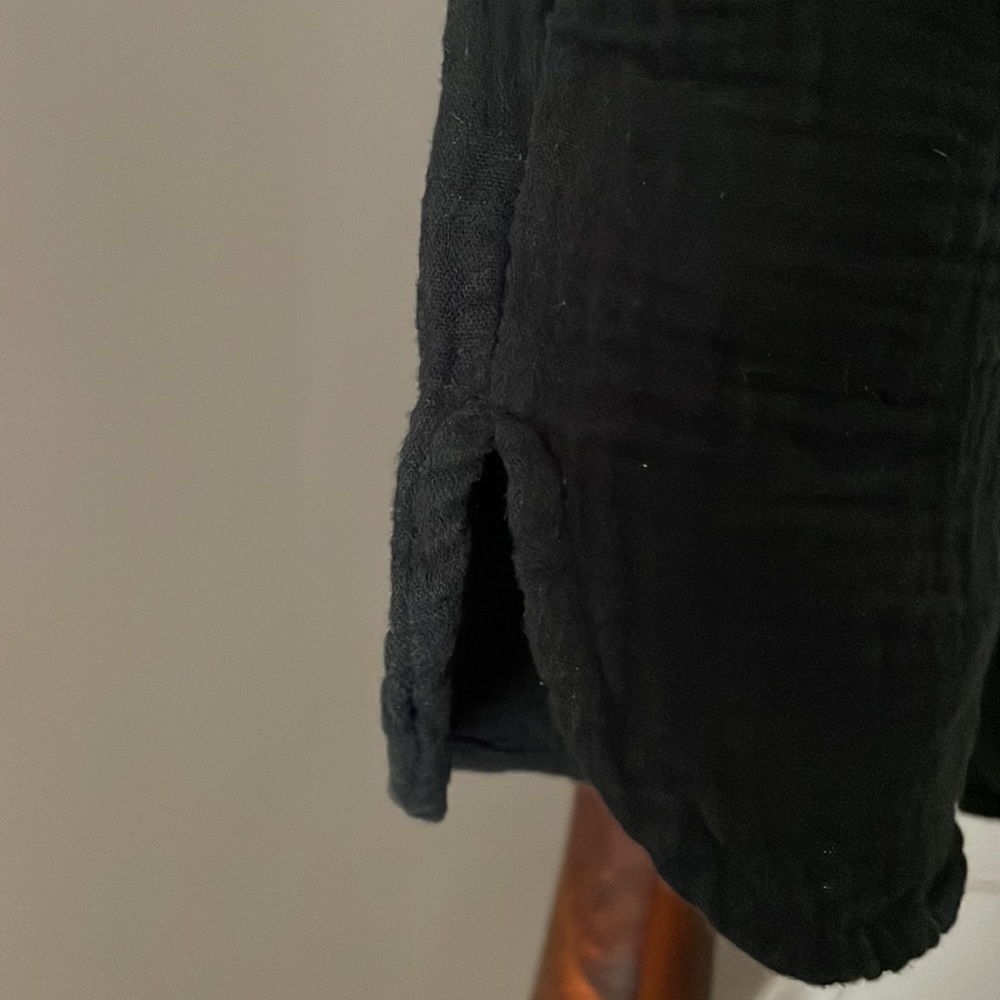 NWOT Universal Thread Shorts - Picture 2 of 3
